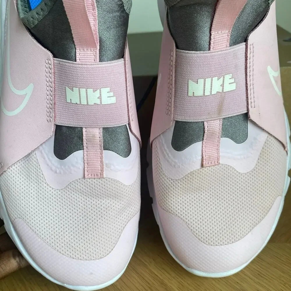 Nike Flex Runner 2 Pink/Grey Kids Sneakers- SZ 5 Y- 6.5 W
